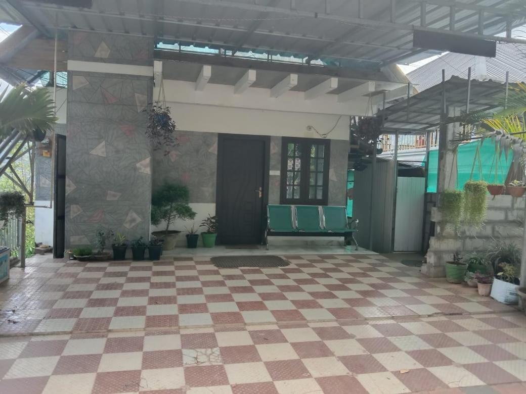 Riya Home Stay Munnar Anaviratty Екстер'єр фото